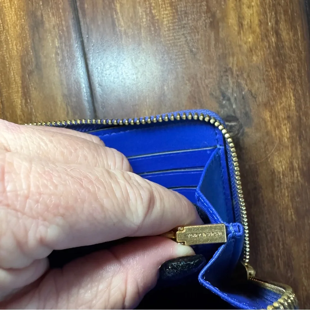 Tory Burch Fleming Soft Zip Continental Wallet in Blue - Picture 8 of 8